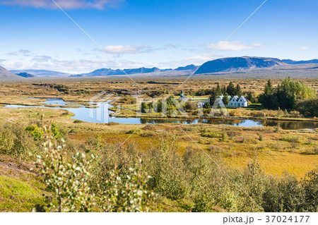 view of rift valley in Thingvellir national park 37024177