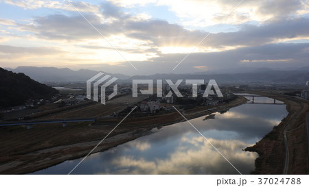 2018年_初日の出　薄日・曇り・曇天・夜明け（福岡県朝倉市） 37024788