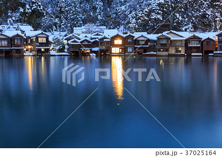 京都_雪に耐える伊根舟屋 京都_雪に耐える伊根舟屋 37025164