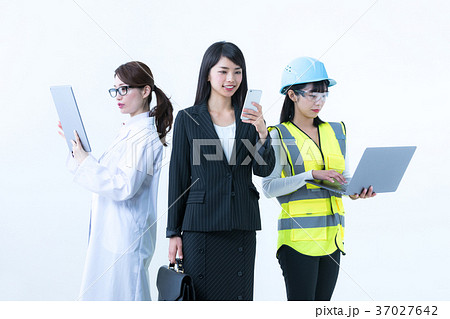 働く女性 働く女性 37027642