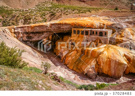 Puente del Inca 37028483