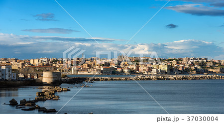 Syracuse from the Ortygia Island - Sicily Italy 37030004
