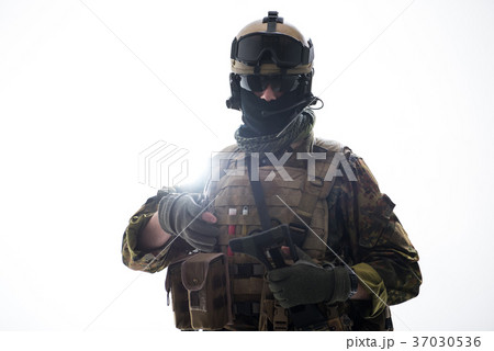 Serious peacemaker working with weapon 37030536