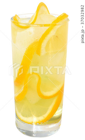 Lemonade with ice cubes Lemonade with ice cubes 37032982