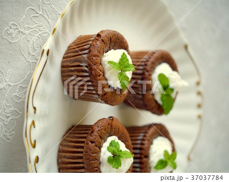 プチショコラカップケーキ 37037784
