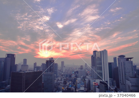 大阪 夕方の梅田周辺 大阪 夕方の梅田周辺 37040466