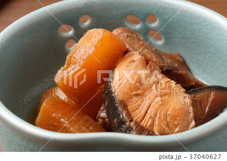 ぶり大根 37040627