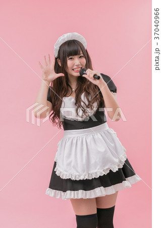 黒メイドコスプレ 歌唱 黒メイドコスプレ 歌唱 37040966