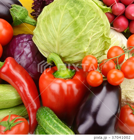 Bright background of set vegetables. 37041002