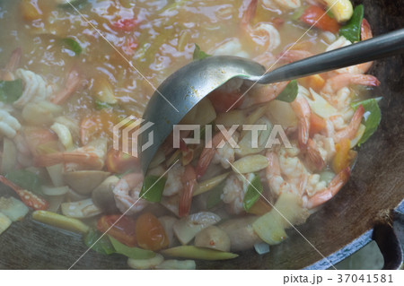 Tom Yum Kung 37041581