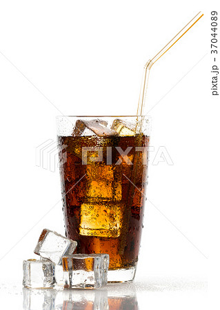 Glass of cola with ice cubes and straw on white Glass of cola with ice cubes and straw on white 37044089