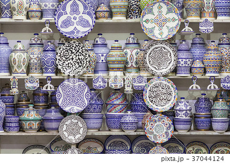 Traditional arabic handcrafted, colorful plates Traditional arabic handcrafted, colorful plates 37044124