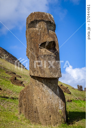 Moais statues, Rano Raraku volcano, easter island 37044461