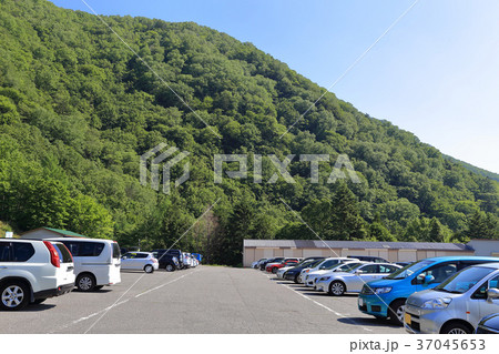 日光白根山ロープウェイ登山者用駐車場 37045653