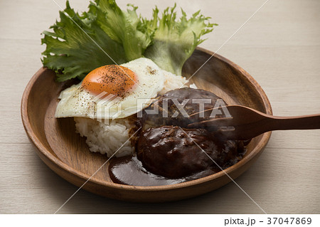 ロコモコのランチ 37047869