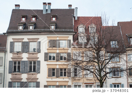 ancient buildings on main place in Mulhouse  37048301