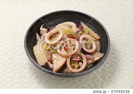烏賊とタケノコの辛味炒め、 烏賊とタケノコの辛味炒め、 37049236