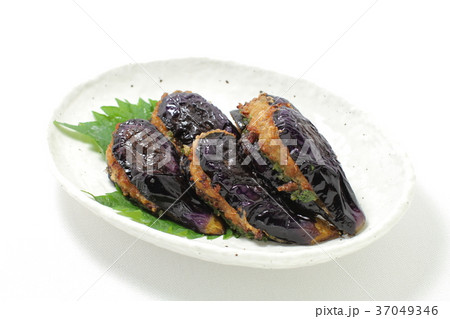 茄子の揚げ物料理、茄子の挽き肉はさみ揚げ、夏野菜料理 37049346