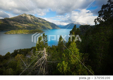 Lago Mascardi view 37056100