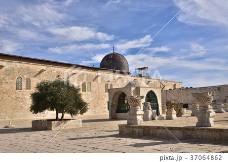 神殿の丘　アルアクサー・モスク 37064862