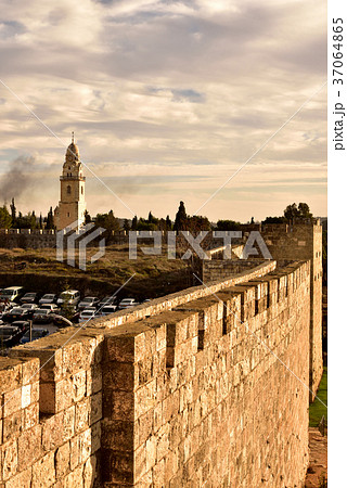 エルサレム旧市街　城壁から２ 37064865