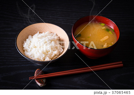 ごはんと味噌汁 ごはんと味噌汁 37065465