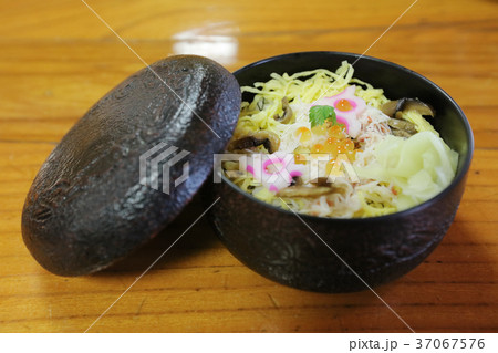 the japanese food 37067576