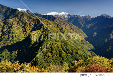 大鹿村の稜線 37068020