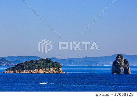 池島　菜の花ロードから大角力、母子島の眺め 37068329