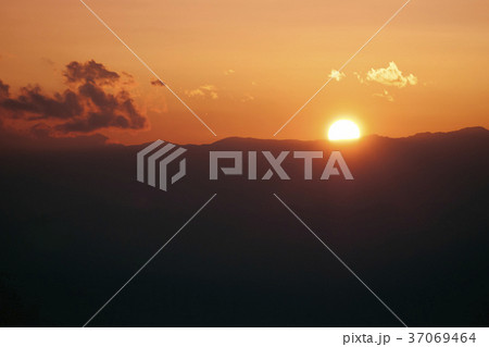 sunset in mountains 37069464