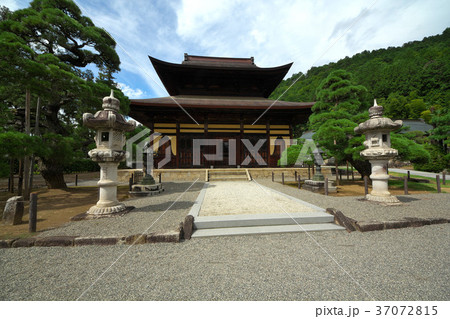 向嶽寺仏殿 37072815