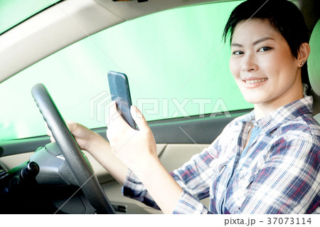 Driving Driving 37073114