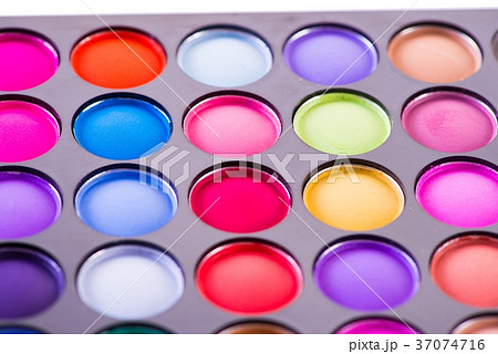 Artist palette isolated on white 37074716