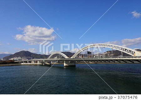 広島高速3号線　太田川大橋 37075476