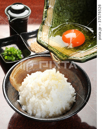 和食　たまごかけごはん 37076526