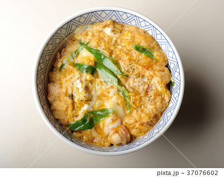 親子丼　イメージ 37076602