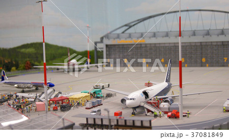 HAMBURG, GERMANY - MARCH 8th, 2014: Flughafen 37081849