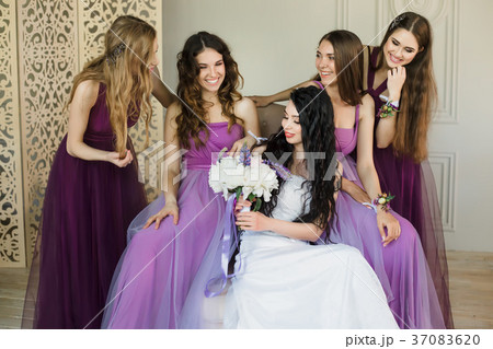 Felling excited about wedding. Attractive young 37083620