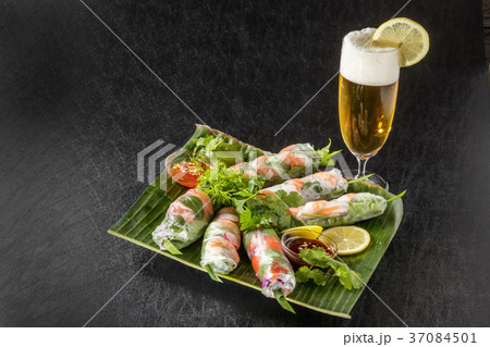 生春巻きとベトナム料理　Vietnamese variety 37084501