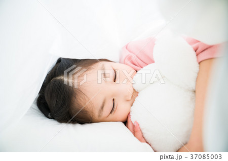 女の子 幼児 女性 37085003