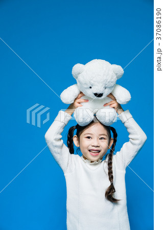 幼児 女性 女 37086190