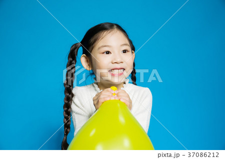 幼児 女性 女 37086212