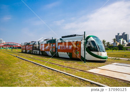 運搬車 交通機関 高雄 37090125