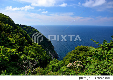 但馬御火浦の眺め 但馬漁火ラインより望む日本海 １ の写真素材