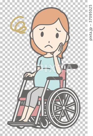穿綠色衣裳的一名孕婦有上輪椅的麻煩 37095025