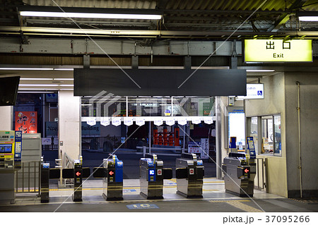 駅のホーム 37095266