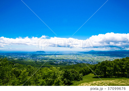 城岱牧場展望台からの眺め 北海道 城岱牧場展望台からの眺め 北海道 37099676
