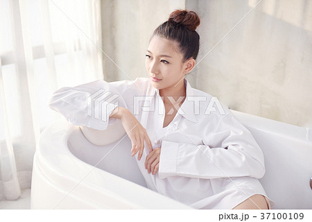 bathtub23 bathtub23 37100109