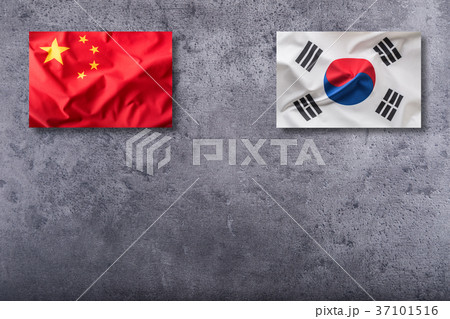 China and South korea flag on concrete background 37101516