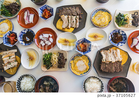 韓国現代の先祖供養料理 法事料理 の写真素材